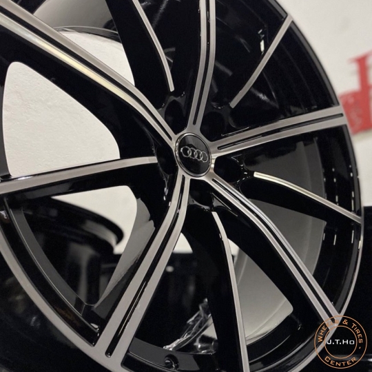 Mâm Mới 100% 22" Chính Hãng Audi SQ7 SQ8 S-Line 2022  màu Black & Diamond cut.