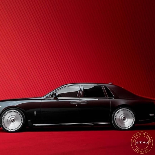 #Instock Vossen x Novitec SP3 size 22" & 24" for Rolls Royce Wraith / Dawn / Ghost & Cullinan / Phantom.Please call us on 090.111.00.99 / 090.111.9900 / 0902.36.36.98.Many thanks!