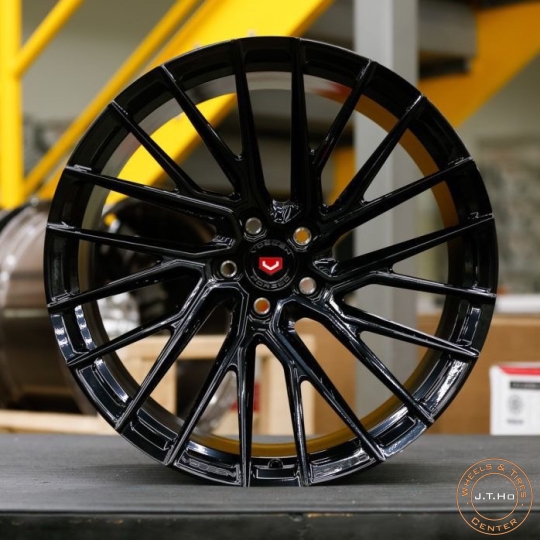 #InStock hơn 150 bộ mâm Vossen Forged cho tất cả các dòng xe...Made in MIAMI...Please call 090.111.00.99/090.111.9900/0902.36.36.98 hoặc inboz Zalo or Messenger...Thanks!