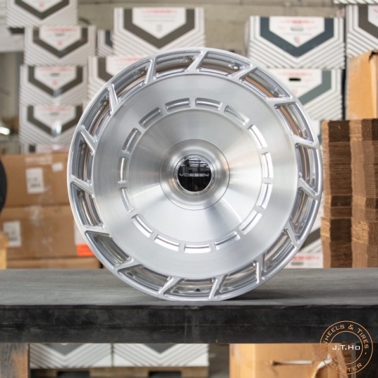 #InStock hơn 150 bộ mâm Vossen Forged cho tất cả các dòng xe...Made in MIAMI...Please call 090.111.00.99/090.111.9900/0902.36.36.98 hoặc inboz Zalo or Messenger...Thanks!