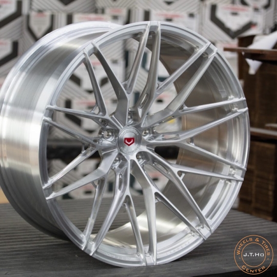 #InStock hơn 150 bộ mâm Vossen Forged cho tất cả các dòng xe...Made in MIAMI...Please call 090.111.00.99/090.111.9900/0902.36.36.98 hoặc inboz Zalo or Messenger...Thanks!