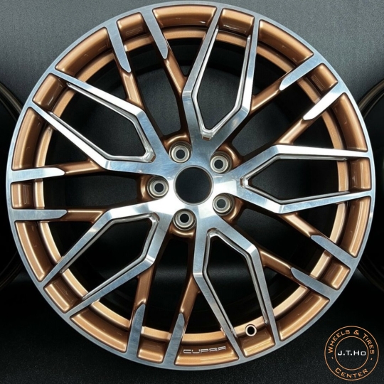 Bộ Mâm 20" lướt như mới Chính Hãng Audi R8 Cupra.PCD 5x112 I 4 x 8.5J x 20J ET42.Lắp chuẩn cho các dàng Audi khác như A4 A5 A6 A7 A8 Q3 Q5 Q7
