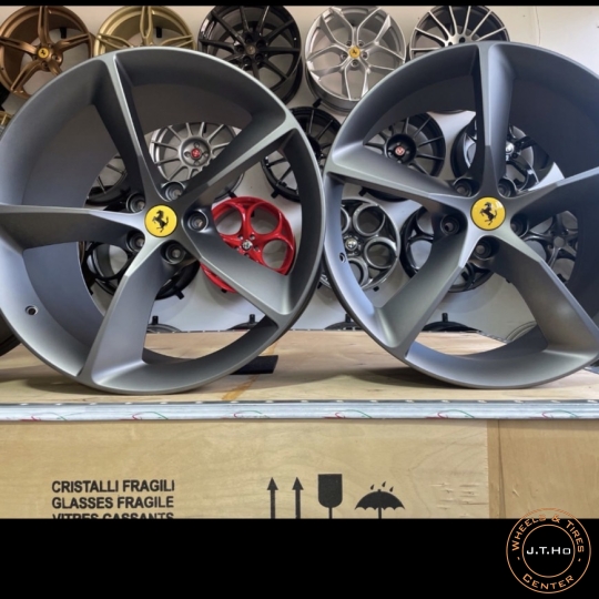 #In Stock Bộ Mâm 21" Mới 100% Chính Hãng Ferrari SP1 SP2 Monza 2023 Model.VA 10x21 ET 40,4 & HA 11,5x21 ET 40.Lắp chuẩn cho Ferrari 812 SF GTS và những mẫu Ferrari thế hệ trước.Giá Call 090.111.00.99 / 090.111.9900 hoặc inbox Zalo.Many Thanks!