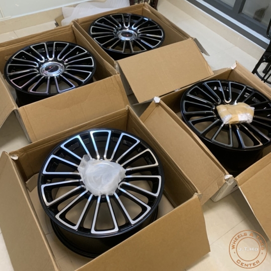 Bộ Mâm 21 inch Brand New 100% chính hãng Mansory CS.10 Black Diamond.PCD 5x120 I 4 x 21J x 10J ET40.Lắp cho những dòng xe Land Rover,Rolls Royce,BMW.....Please Call 090.111.00.99/090.111.9900 & inbox Zalo.Many Thanks!