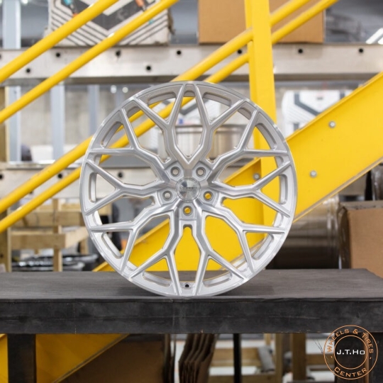 Mâm 22" & 24 Vossen HF2 Silver Polished dành cho Range Rover  Part # HF2-2B48 / Specs 22X10.5 ET38 Part # HF2-4B63 / Specs 24X10 ET32  