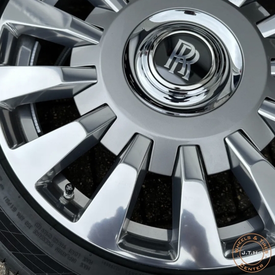 Bộ Mâm Lốp Mới 100%  Chính Hãng Rolls Royce PHAMTOM 8 VIII Series II với Lốp Mới Continental và TPMS 2023.